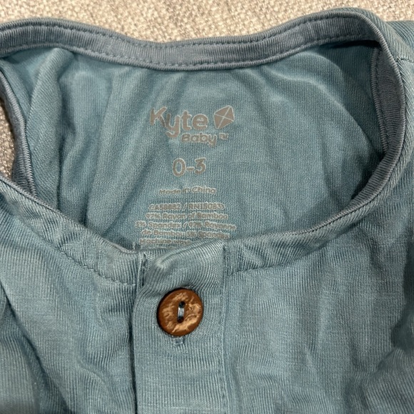 Kyte baby tank Henley romper - Picture 3 of 3